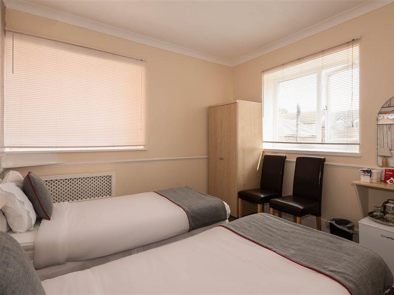Oyo Pier Hotel Rhyl Dış mekan fotoğraf