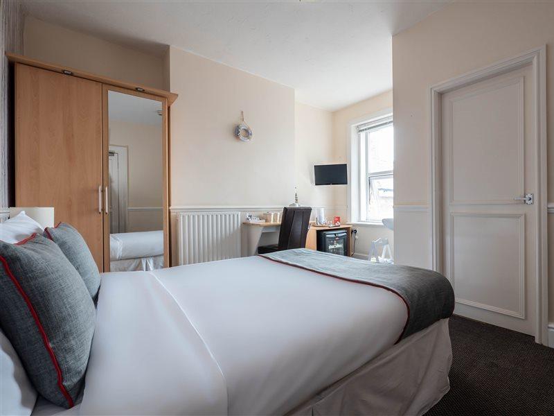 Oyo Pier Hotel Rhyl Dış mekan fotoğraf
