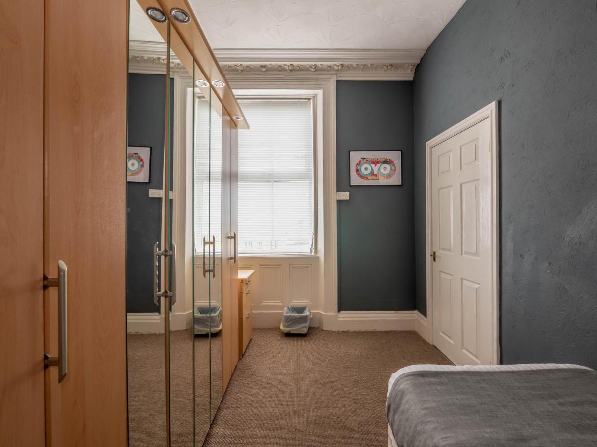 Oyo Pier Hotel Rhyl Dış mekan fotoğraf