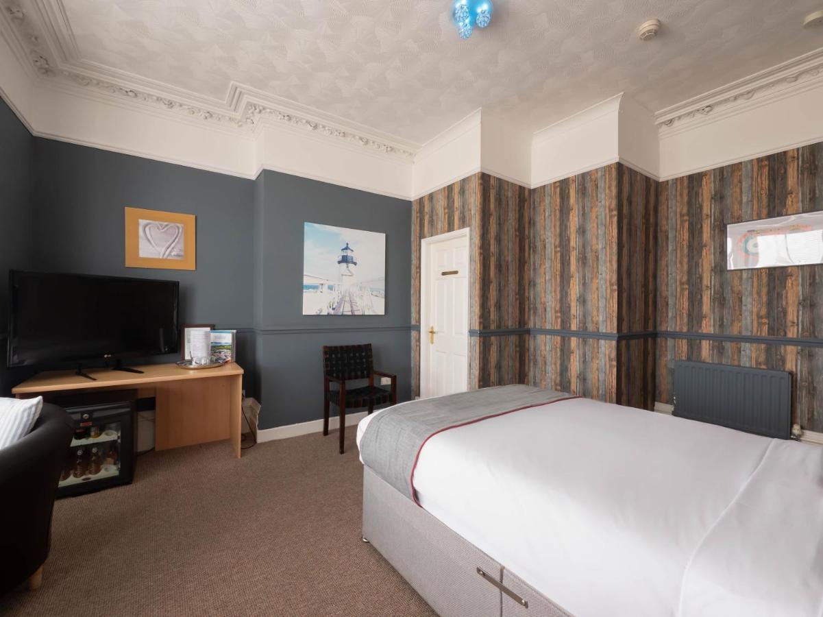 Oyo Pier Hotel Rhyl Dış mekan fotoğraf