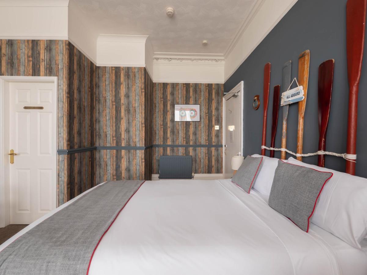 Oyo Pier Hotel Rhyl Dış mekan fotoğraf