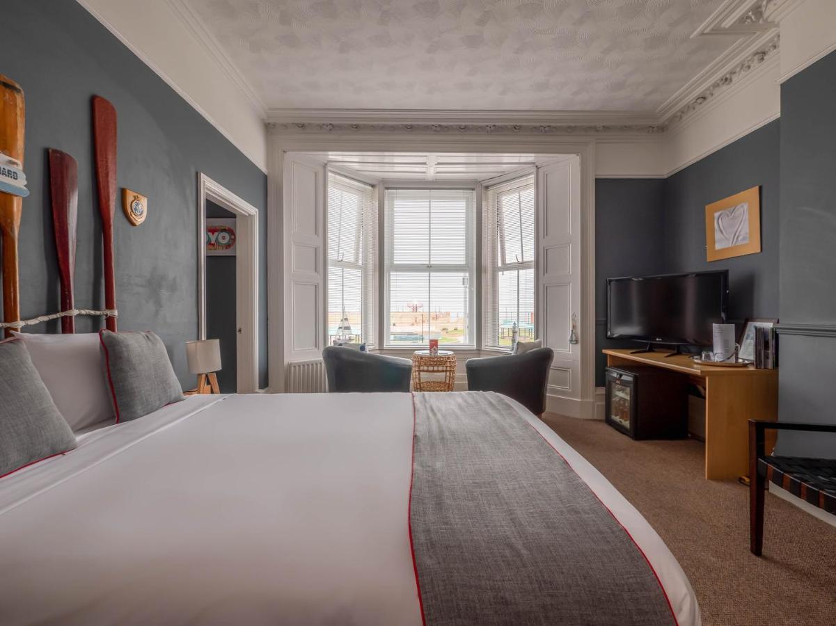 Oyo Pier Hotel Rhyl Dış mekan fotoğraf