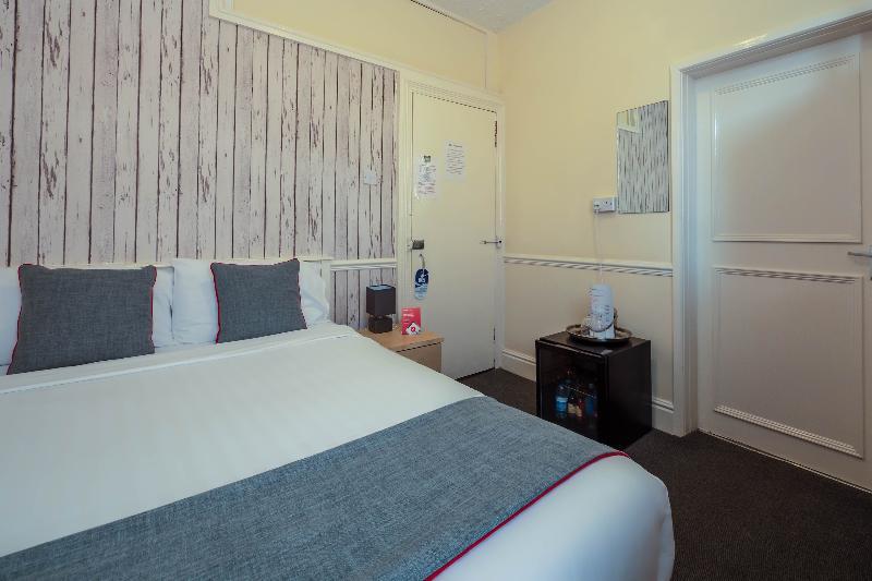 Oyo Pier Hotel Rhyl Dış mekan fotoğraf